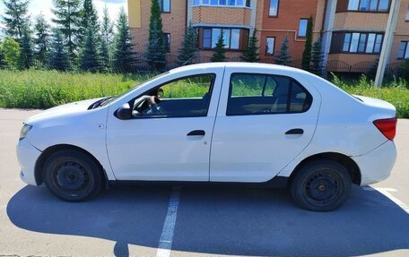 Renault Logan II, 2018 год, 390 000 рублей, 5 фотография