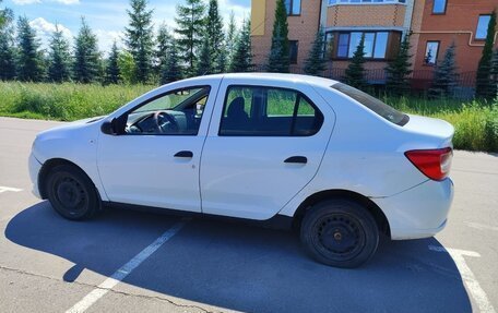 Renault Logan II, 2018 год, 390 000 рублей, 9 фотография