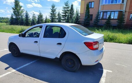 Renault Logan II, 2018 год, 390 000 рублей, 8 фотография