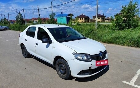 Renault Logan II, 2018 год, 390 000 рублей, 11 фотография