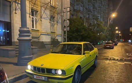 BMW 5 серия, 1988 год, 650 000 рублей, 10 фотография