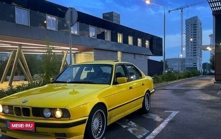 BMW 5 серия, 1988 год, 650 000 рублей, 7 фотография