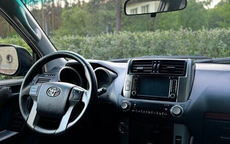 Toyota Land Cruiser Prado 150 рестайлинг 2, 2011 год, 2 990 000 рублей, 22 фотография