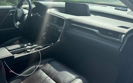 Lexus RX IV рестайлинг, 2017 год, 4 247 000 рублей, 10 фотография