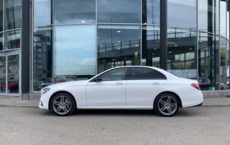 Mercedes-Benz E-Класс, 2019 год, 3 533 000 рублей, 5 фотография