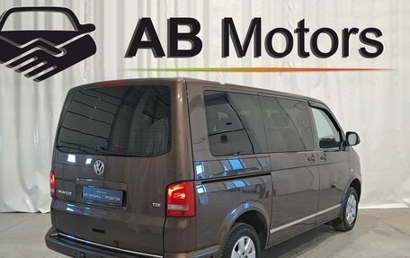 Volkswagen Caravelle T5, 2011 год, 2 100 000 рублей, 7 фотография