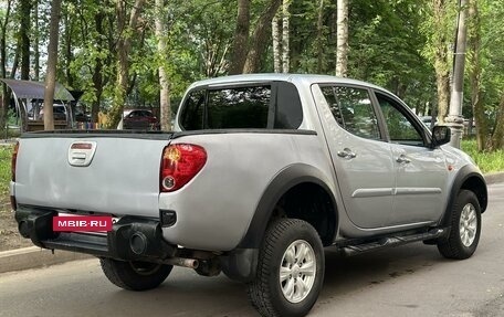 Mitsubishi L200 IV рестайлинг, 2011 год, 1 230 000 рублей, 3 фотография