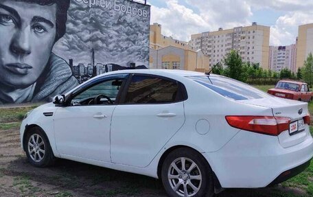 KIA Rio III рестайлинг, 2012 год, 750 000 рублей, 5 фотография