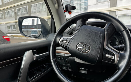 Toyota Land Cruiser 200, 2017 год, 6 000 000 рублей, 8 фотография
