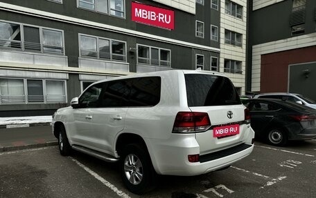 Toyota Land Cruiser 200, 2017 год, 6 000 000 рублей, 16 фотография