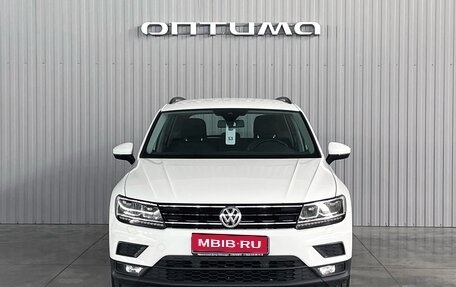 Volkswagen Tiguan II, 2020 год, 2 649 000 рублей, 2 фотография