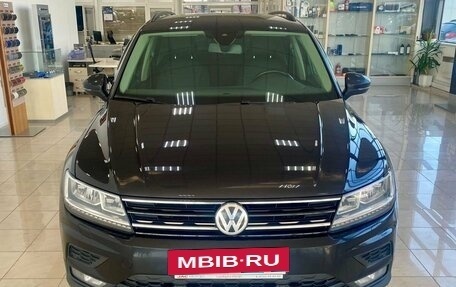 Volkswagen Tiguan II, 2019 год, 2 470 000 рублей, 2 фотография