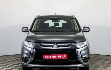 Mitsubishi Outlander III рестайлинг 3, 2016 год, 1 899 000 рублей, 2 фотография