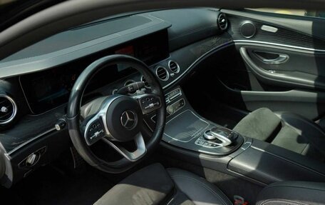 Mercedes-Benz E-Класс, 2018 год, 3 590 000 рублей, 14 фотография