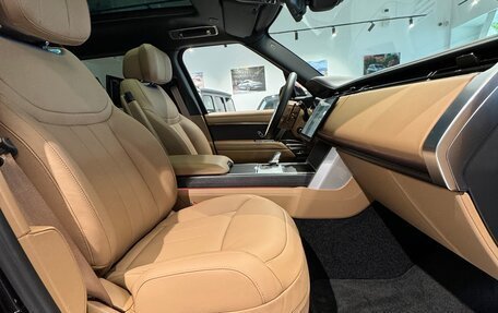 Land Rover Range Rover IV рестайлинг, 2024 год, 28 500 000 рублей, 12 фотография