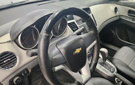 Chevrolet Cruze II, 2011 год, 690 000 рублей, 12 фотография