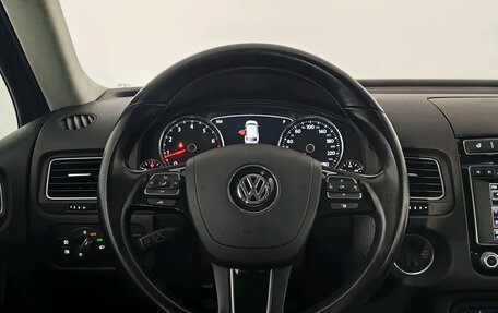 Volkswagen Touareg III, 2016 год, 3 045 000 рублей, 13 фотография