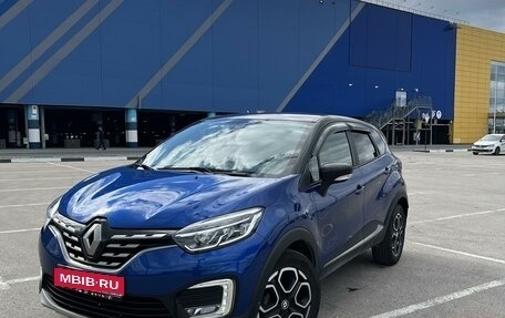 Renault Kaptur I рестайлинг, 2021 год, 1 900 000 рублей, 1 фотография