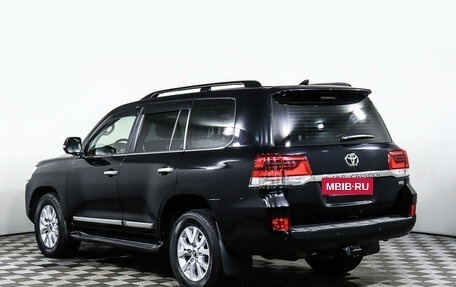 Toyota Land Cruiser 200, 2021 год, 9 229 000 рублей, 7 фотография