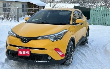 Toyota C-HR I рестайлинг, 2017 год, 2 570 000 рублей, 1 фотография