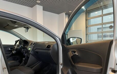 Volkswagen Polo VI (EU Market), 2013 год, 880 000 рублей, 27 фотография