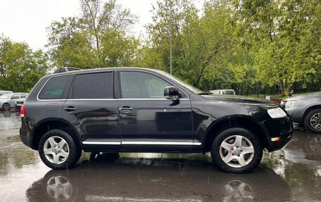 Volkswagen Touareg III, 2005 год, 700 000 рублей, 2 фотография