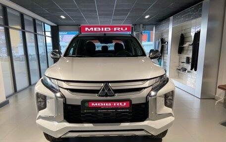 Mitsubishi L200 IV рестайлинг, 2023 год, 5 100 000 рублей, 1 фотография