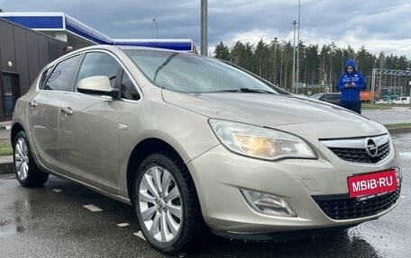 Opel Astra J, 2011 год, 599 000 рублей, 2 фотография