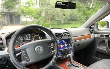 Volkswagen Touareg III, 2006 год, 835 000 рублей, 8 фотография