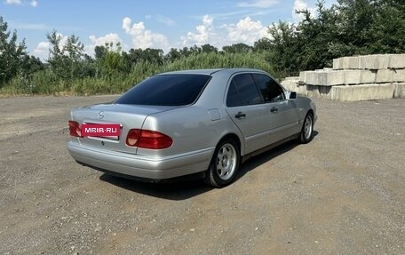 Mercedes-Benz E-Класс, 1998 год, 680 000 рублей, 5 фотография