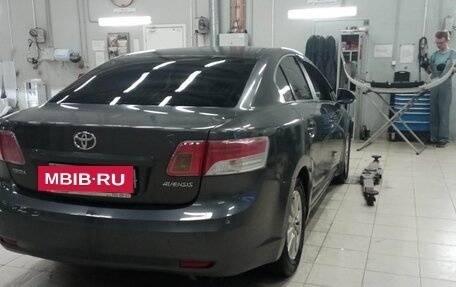 Toyota Avensis III рестайлинг, 2009 год, 1 017 000 рублей, 3 фотография