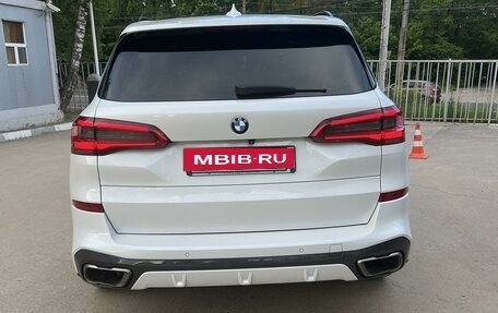 BMW X5, 2019 год, 9 050 000 рублей, 3 фотография