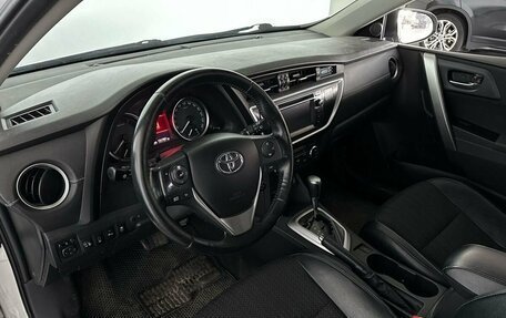 Toyota Auris II, 2013 год, 1 375 550 рублей, 2 фотография