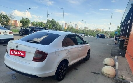 Skoda Rapid I, 2014 год, 670 000 рублей, 3 фотография