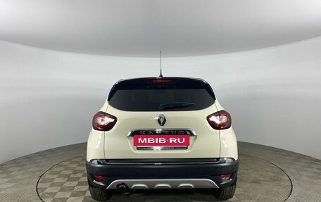 Renault Kaptur I рестайлинг, 2019 год, 1 700 000 рублей, 6 фотография