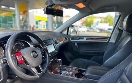 Volkswagen Touareg III, 2013 год, 2 240 000 рублей, 4 фотография