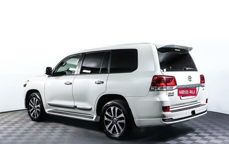 Toyota Land Cruiser 200, 2019 год, 9 768 000 рублей, 7 фотография