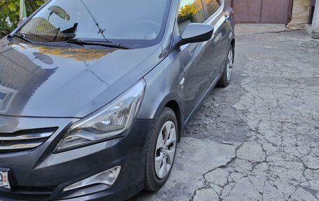 Hyundai Solaris II рестайлинг, 2014 год, 990 000 рублей, 3 фотография