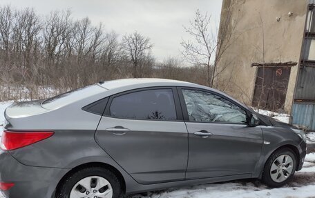 Hyundai Solaris II рестайлинг, 2014 год, 990 000 рублей, 6 фотография