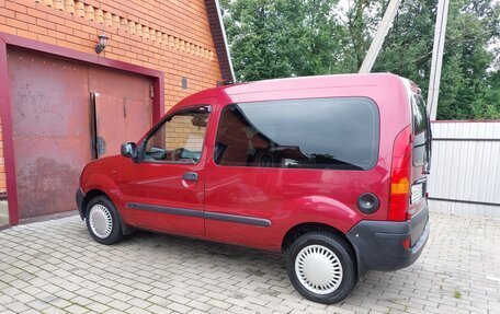 Renault Kangoo II рестайлинг, 2004 год, 550 000 рублей, 14 фотография