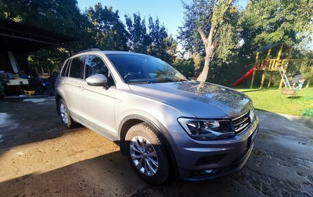 Volkswagen Tiguan II, 2018 год, 2 750 000 рублей, 1 фотография