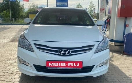 Hyundai Solaris II рестайлинг, 2016 год, 925 000 рублей, 1 фотография