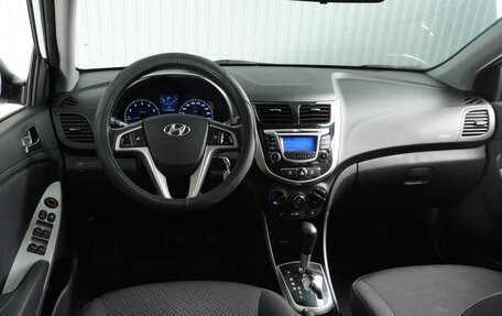 Hyundai Solaris II рестайлинг, 2013 год, 1 369 000 рублей, 6 фотография