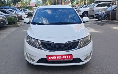 KIA Rio III рестайлинг, 2014 год, 930 000 рублей, 2 фотография