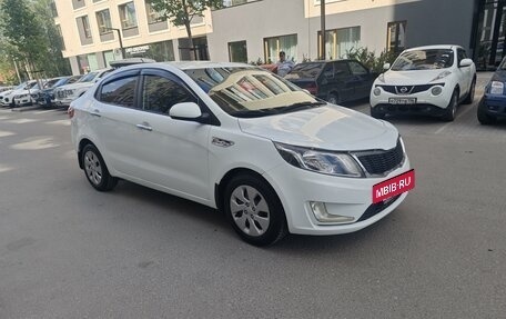 KIA Rio III рестайлинг, 2014 год, 930 000 рублей, 3 фотография