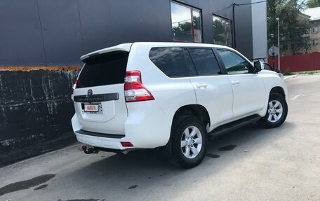 Toyota Land Cruiser Prado 150 рестайлинг 2, 2016 год, 4 500 000 рублей, 8 фотография