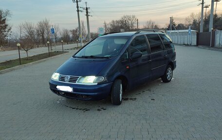 Volkswagen Sharan I рестайлинг, 1997 год, 480 000 рублей, 4 фотография