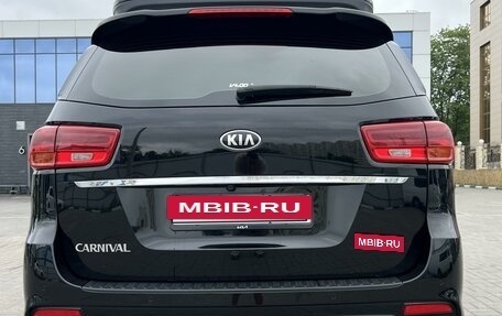 KIA Carnival III, 2019 год, 3 900 000 рублей, 4 фотография