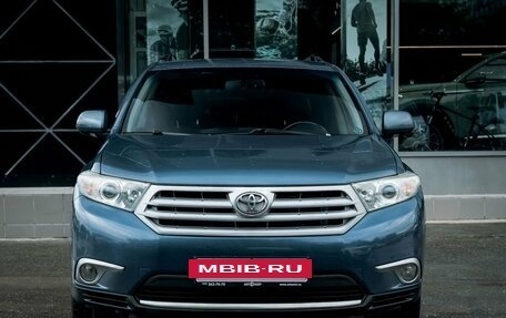 Toyota Highlander III, 2011 год, 2 100 000 рублей, 8 фотография