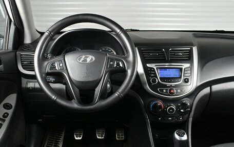 Hyundai Solaris II рестайлинг, 2011 год, 899 995 рублей, 7 фотография